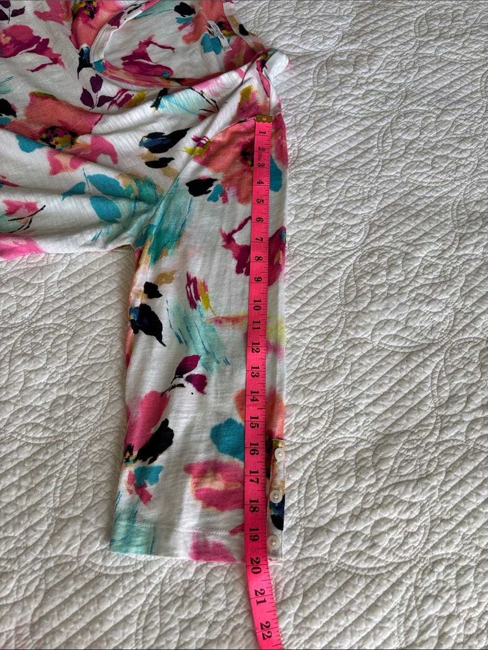 Chico's White V-Neck 3/4 Sleeve Watercolor Floral Tee Pink Teal Accents Size XL - Picture 9 of 9